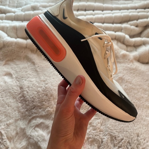 Womens Nike Air Max Sneakers Size 9 - Picture 5 of 14